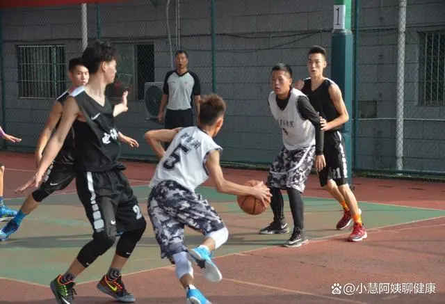 移动网络时代，体育短视频在大学生群体中的